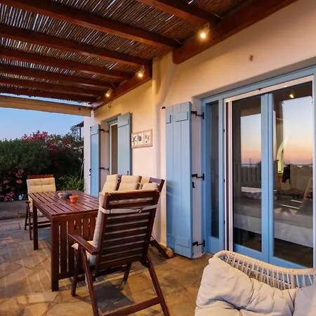 Noho Pounda House 3 Bedroom Páros